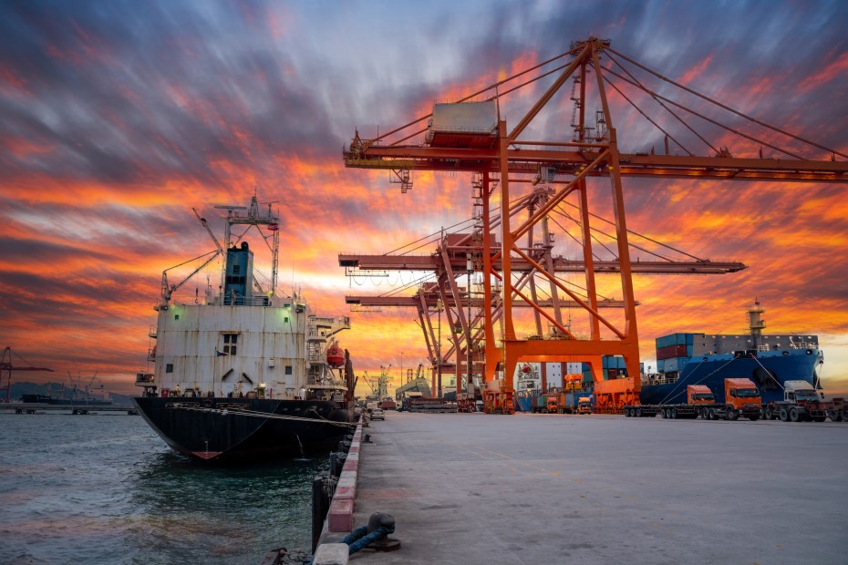 //vetstb.com/wp-content/uploads/2026/03/crane-loading-cargo-container-freight-container-sh-2026-01-07-02-09-39-utc.jpg